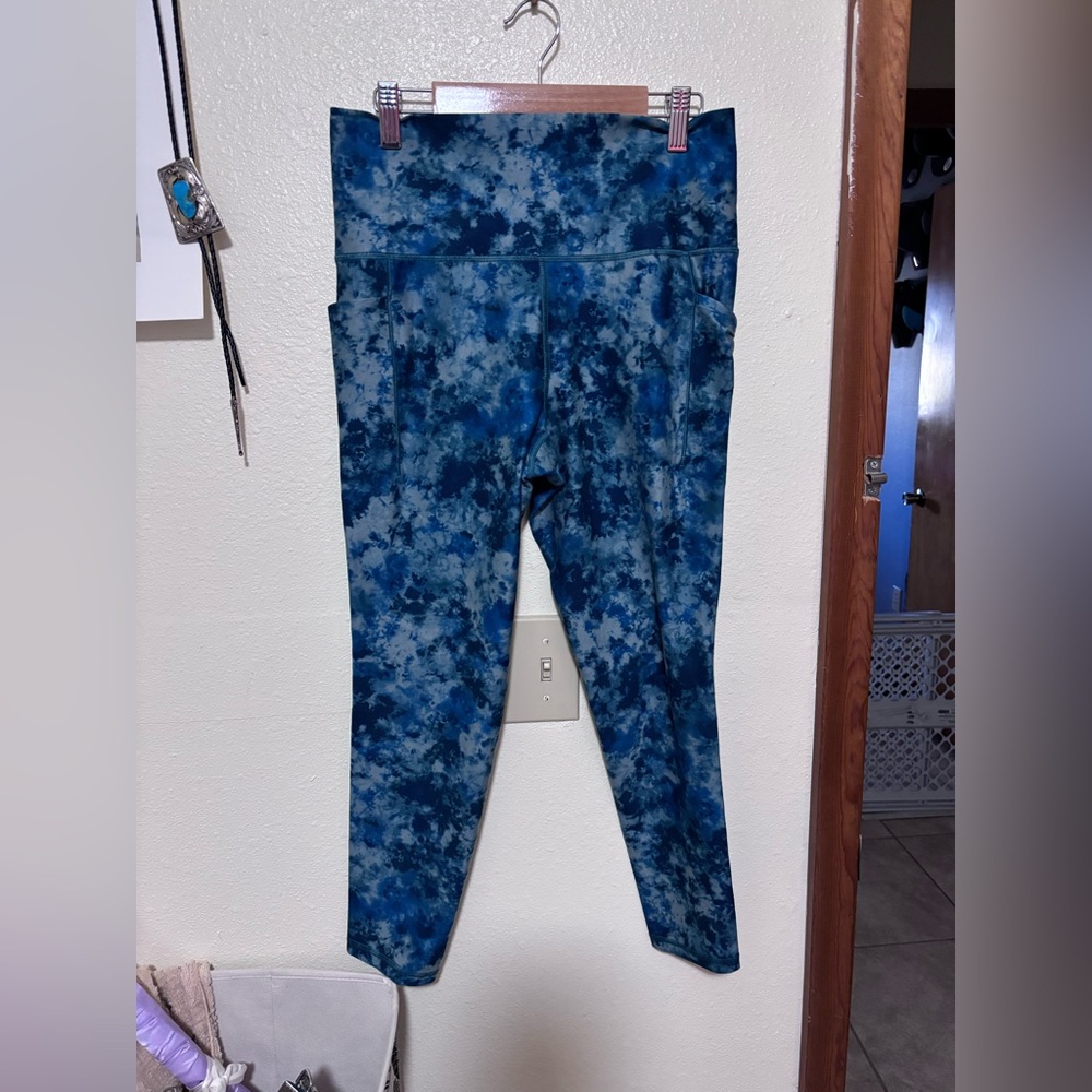 Athleta | Salutation - image 1